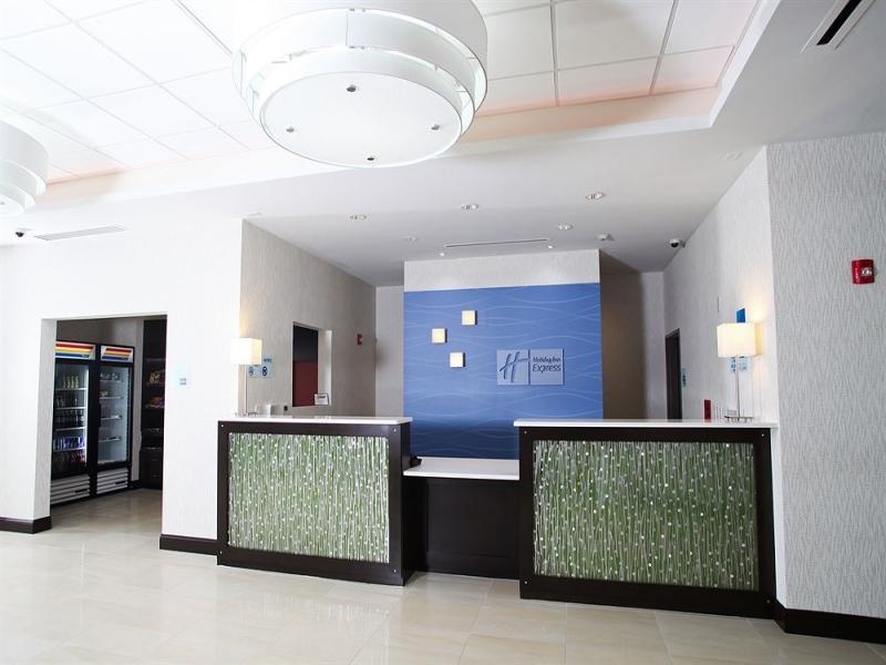 Holiday Inn Express & Suites Monroe By Ihg Exterior foto
